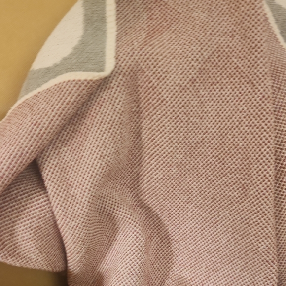 Gray and Red Geometric Throw Blanket - Picture 2 of 4